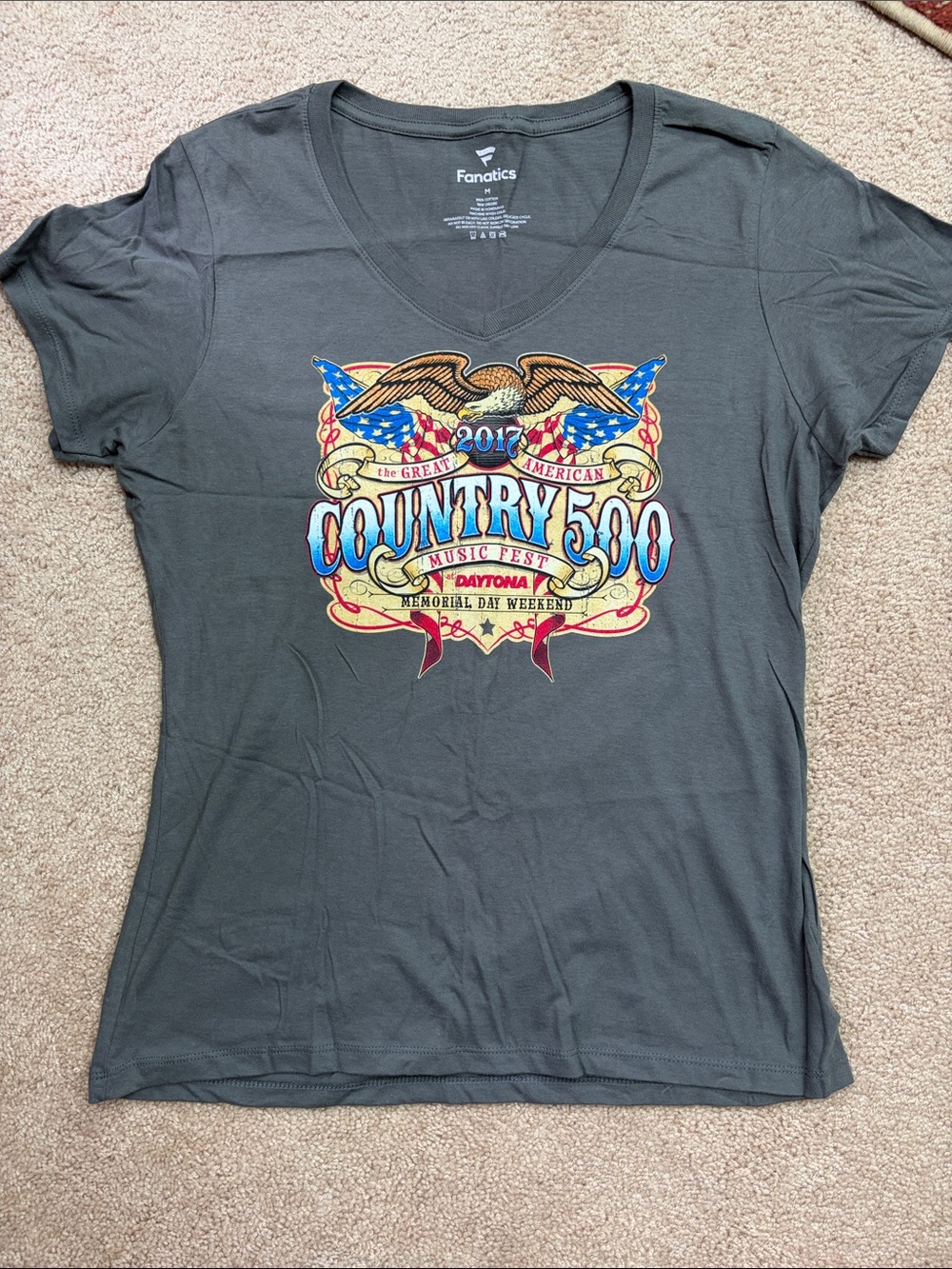 Fanatics 2017 Country 500 Music Fest Daytona Tour Graphic V-Neck Tee Medium Grey